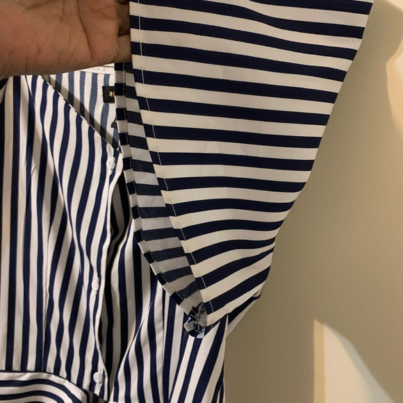 QED LONDON Stripped Tie Up Front Top size Large - Picture 9 of 14